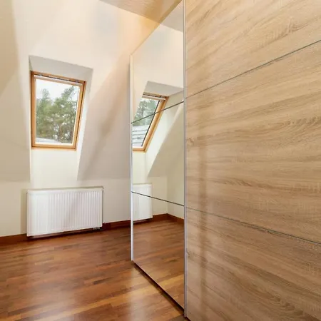 Apartament Happy - 3 Sypialnie, Basen, Tuz Przy Plazy !!! Dla Maksymalnie 8 Osob Pobierowo