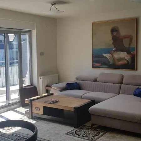 Apartament Happy - 3 Sypialnie, Basen, Tuz Przy Plazy !!! Dla Maksymalnie 8 Osob * Pobierowo
